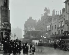 Crowd of people in the street, Tottenham Court Road, London, 1900