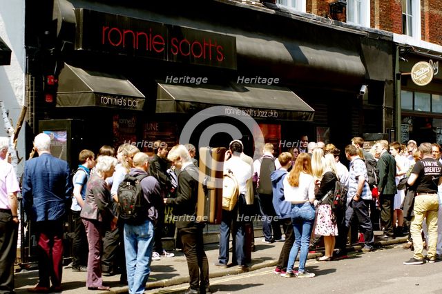 Crowd Scene, Ronnie Scott's, Soho, London, 5th June 2016. Artist: Brian O'Connor.