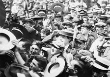 Crowd - Union Sq., between c1910 and c1915. Creator: Bain News Service