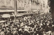 Crowds on Oxford Street during the bank holiday which followed King George VIs coronation 1937