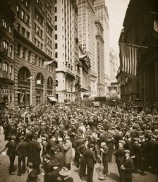Crowds on Wall Street, New York, USA, 1918. Creator: Unknown