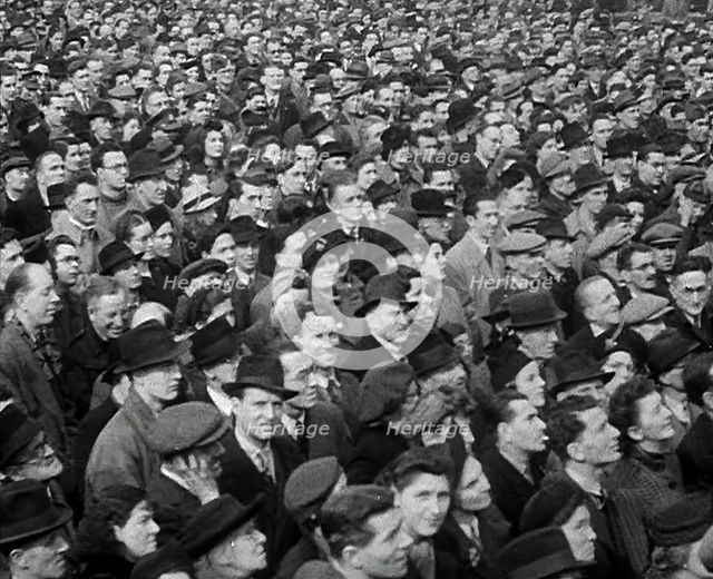 Crowds Listening to Speeches in Trafalgar Square, 1942. Creator: British Pathe Ltd.