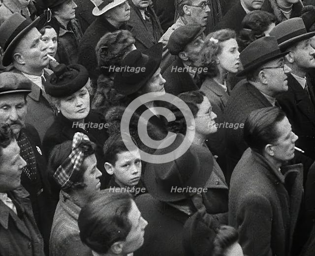 Crowds Listening to Speeches in Trafalgar Square, 1942. Creator: British Pathe Ltd.