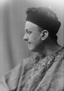 Crowley, Mr., in costume as a Chinaman, portrait photograph, 1915 June. Creator: Arnold Genthe