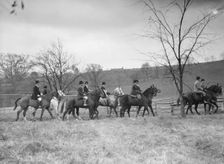 Cutting hunt, 1933 Nov. Creator: Arnold Genthe