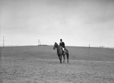 Cutting hunt, 1933 Nov. Creator: Arnold Genthe