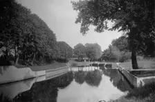 Cuckoo Weir 1935. Artists: Mr Mundy, Hills and Saunders