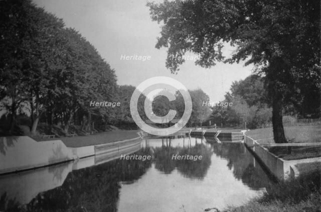 'Cuckoo Weir', 1935. Artists: Mr Mundy, Hills and Saunders.