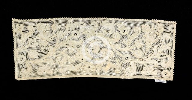 Cuffs, Italian, late 17th century. Creator: Unknown.