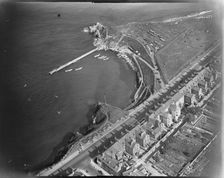Cullercoats Bay, Cullercoats, Tyne & Wear, c1930s. Creator: Arthur William Hobart