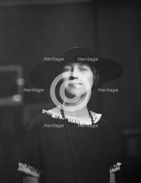 Cummings, Dorothy, Miss, portrait photograph, 1921 Creator: Arnold Genthe.