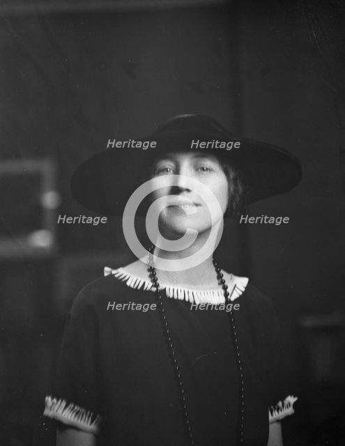 Cummings, Dorothy, Miss, portrait photograph, 1921 Creator: Arnold Genthe.