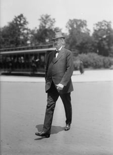 Cummins, Albert Baird, Governor of Iowa, 1902-1908; Senator, 1908-1926. Snap, 1917. Creator: Harris & Ewing