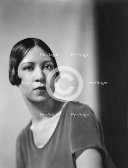 Cumner, Gwendolyn, Miss, portrait photograph, 1928 Creator: Arnold Genthe.