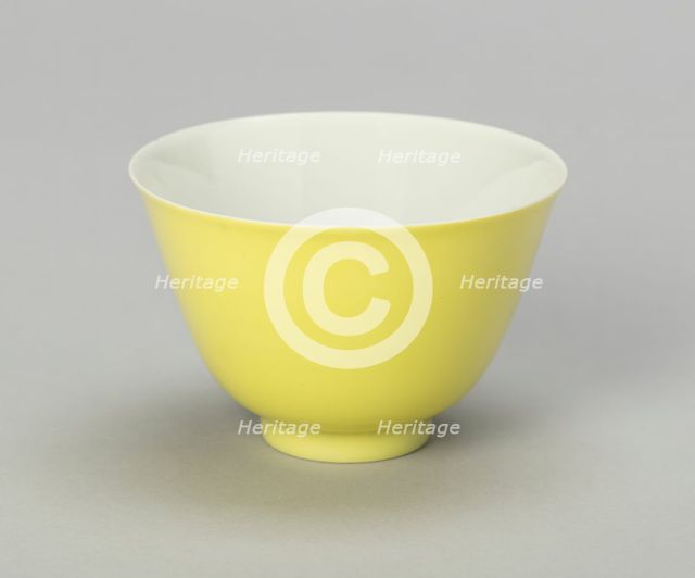 Cup, Qing dynasty (1644-1911), Yongzheng reign mark and period (1723-1735). Creator: Unknown.