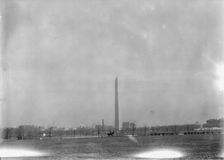Curtiss Airplane - Tests of Curtiss Plane For Army, 1912. Creator: Harris & Ewing