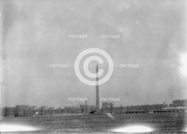 Curtiss Airplane - Tests of Curtiss Plane For Army, 1912. Creator: Harris & Ewing.