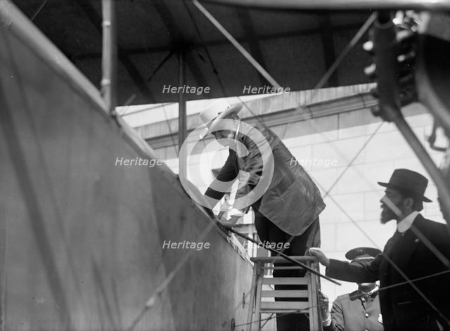 Curtiss Biplane 2 Engines, with Floats..., 1917. Creator: Harris & Ewing.