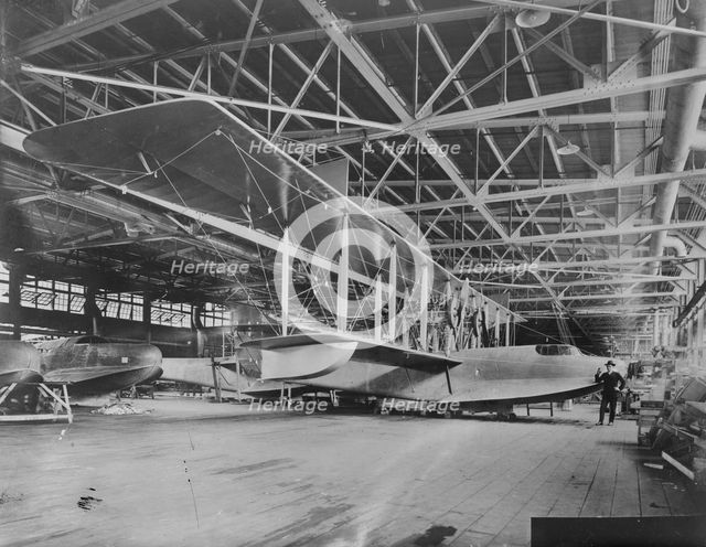 Curtiss H-12 [plane], between c1915 and c1920. Creator: Bain News Service.
