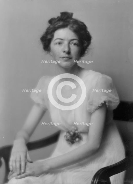 Cushing, Jessie H., Miss, portrait photograph, 1916 Apr. 11. Creator: Arnold Genthe.