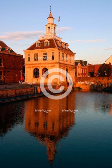 Custom House at dusk, Purfleet, Kings Lynn, Norfolk. Creator: Peter Thompson.