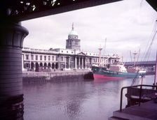Custom House, Dublin, Ireland, c1955. Creator: Arthur Charles Kirby Ware