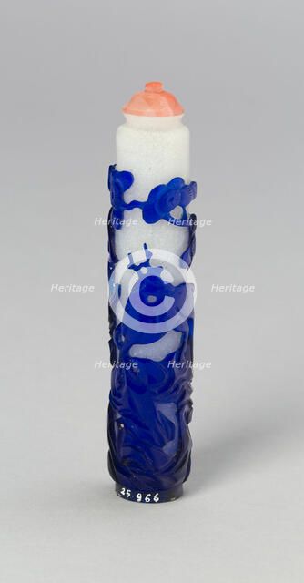 Cylindrical Snuff Bottle with Deer and Crane amidst Pine, Qing dynasty (1644-1911), 1750-1820. Creator: Unknown.