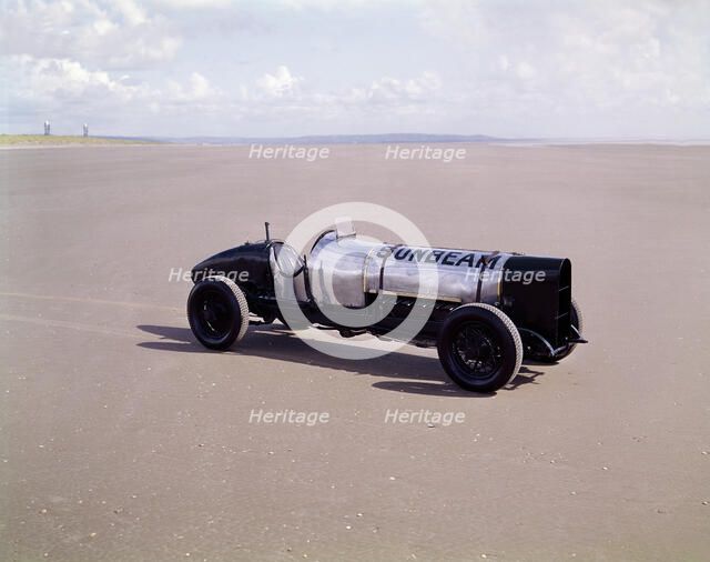 A 1920 350hp Sunbeam, Pendine Sands, Wales. Artist: Unknown
