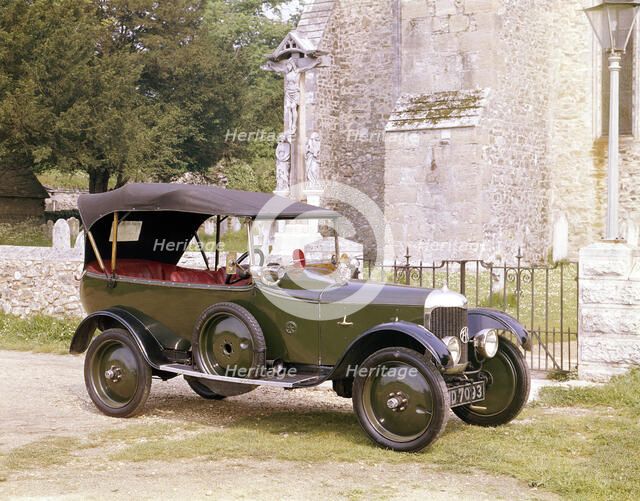 A 1921 AC 11.9hp. Artist: Unknown