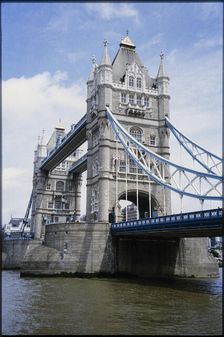 A view from the south-west of Tower Bridge, London, 1990. Creator: Dorothy Chapman