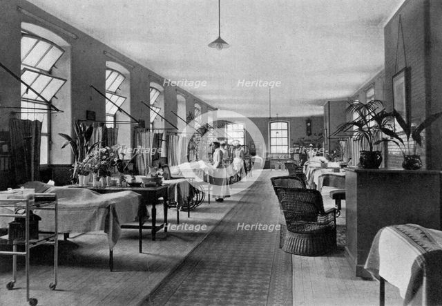 A ward in Guy's Hospital, Southwark, London, 1904. Artist: Unknown