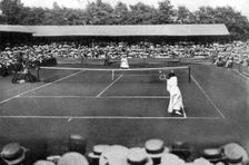 A women's final at the old Wimbledon, 1905