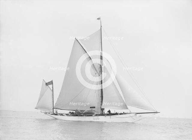 A yawl under way, 1913. Creator: Kirk & Sons of Cowes.