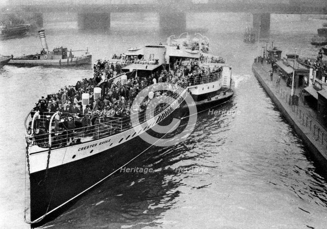 A bank holiday crowd on board a paddle steamer headed for Margate, London, 1926-1927. Artist: Unknown