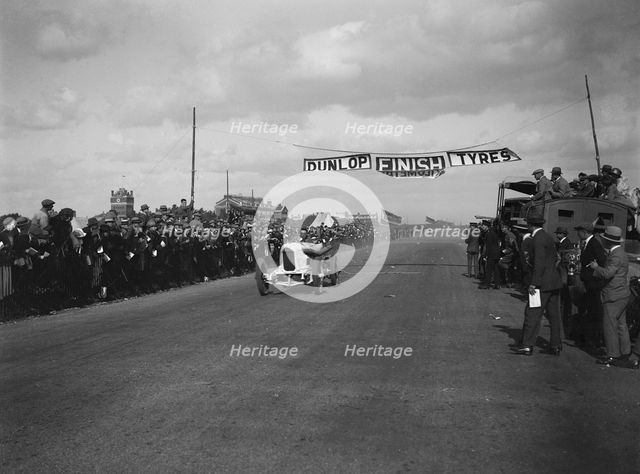 A Barlow's Benz 84hp at the finishing line, Southsea Speed Carnival, Hampshire, 1922. Artist: Bill Brunell.