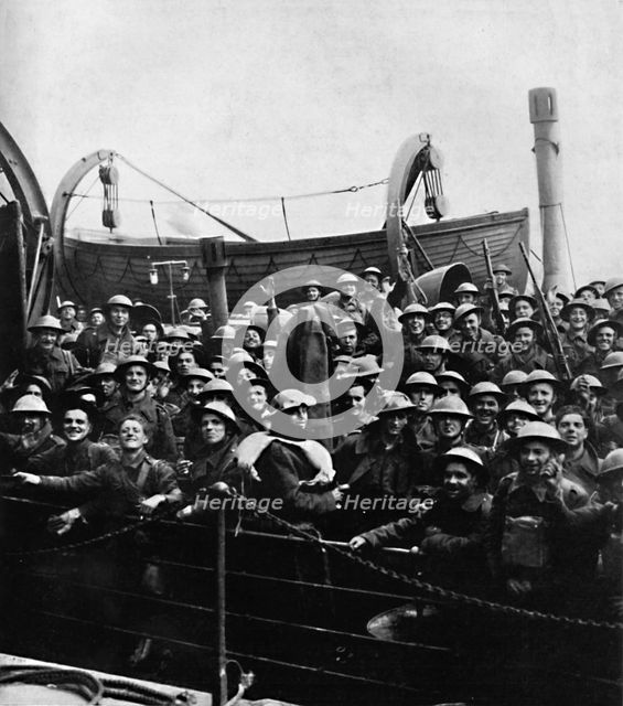 A boat of soldiers rescued from Dunkirk, 1940, (1945) Artist: Unknown.