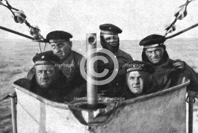 'A bord des sous-marins allemands; Groupe caracteristique d'un equipage de sous-marin allemand',1918 Creator: Unknown.