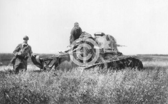 A broken down French light tank, Villers-Cotterets, Aisne, France, 1918. Artist: Unknown