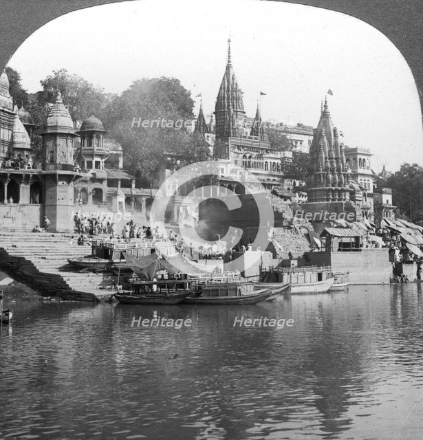 A burning ghat on the Ganges at Benares (Varanasi), India, 1900s.Artist: Underwood & Underwood