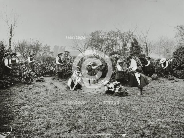 A class from Fulham County Secondary School having a nature lesson, London, 1908. Artist: Unknown.