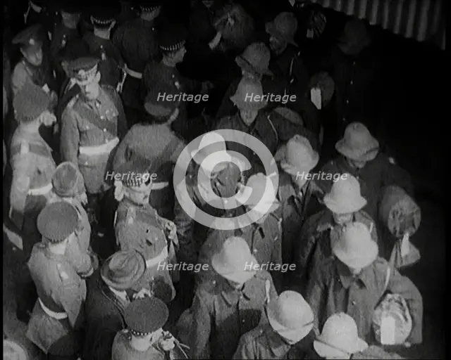 A Crowd of Soldiers Boarding a Boat, 1920s. Creator: British Pathe Ltd.