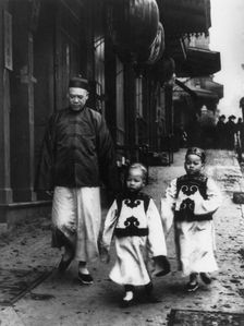 A family from the Consulate, San Francisco Chinatown, 1904. Creator: Arnold Genthe