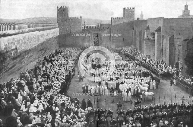 'A Fez, pendant la fete de l'aid el Kebir: presentation des Cadeaux au Sultan du Maroc..., 1916. Creator: Unknown.
