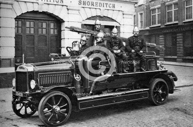 A fire engine, Shoreditch, London, 1926-1927. Artist: Brightman