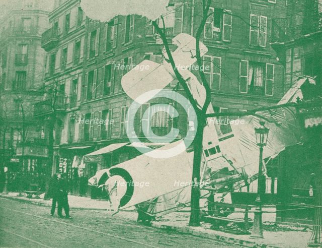 A French aeroplane descends in a Paris street, c1917 (1919). Artist: Unknown.