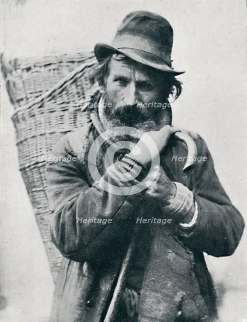 A German street hawker, Ehningen District, Wurttemberg, 1912. Artist: E Uhlenhuth.