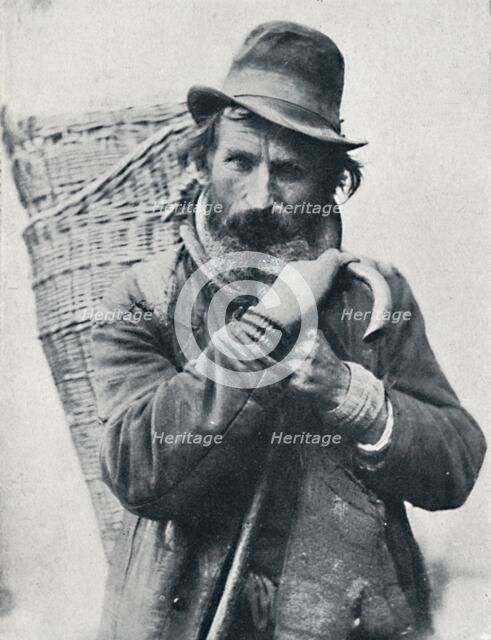 A German street hawker, Ehningen District, Wurttemberg, 1912. Artist: E Uhlenhuth.