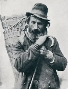 A German street hawker, Ehningen District, Wurttemberg, 1912. Artist: E Uhlenhuth