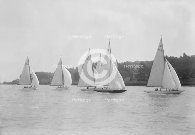 A group of 6 metre boats racing downwind, 1931. Creator: Kirk & Sons of Cowes.