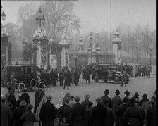 A Group of People Waiting Outside the Gates of Buckingham Palace As a New Government Is..., 1924. Creator: British Pathe Ltd
